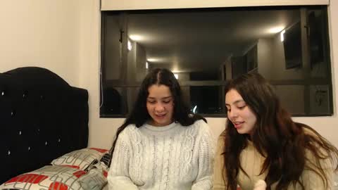 Jazmin and Scarlett online show from February 1, 2025, 3:41 am