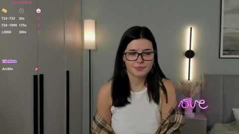Snapshot of jazminenakano chatting on September 15, 2025, 7:36 pm Mira the personal mirage D online show from September 15, 2025, 7:36 pm