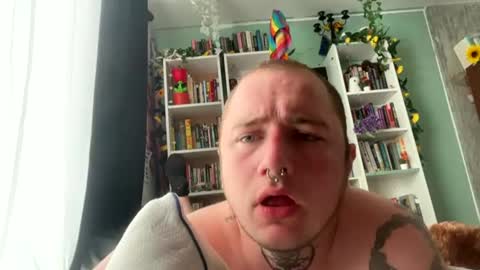 Snapshot of jazzyboypussylol chatting on July 16, 2026, 1:55 am mymomleftmesoilikeitinthe online show from July 16, 2026, 1:55 am
