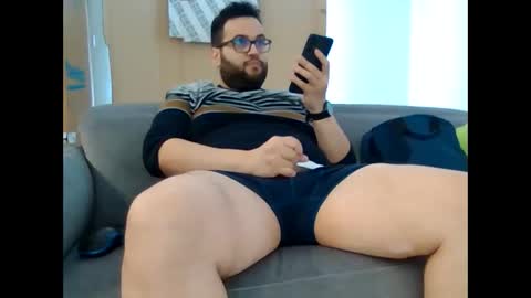 Snapshot of jbon23 chatting on December 13, 2024, 8:51 am Josbon23 online show from December 13, 2024, 8:51 am