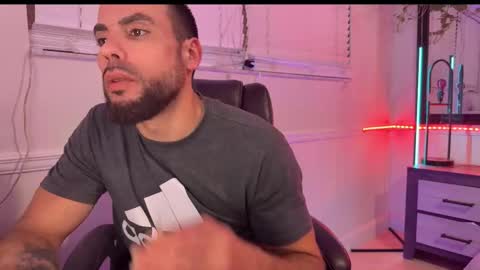 JcMax305 online show from January 16, 2026, 5:55 am