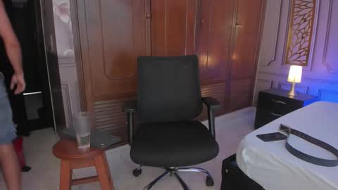 Alfer online show from February 21, 2026, 9:38 pm