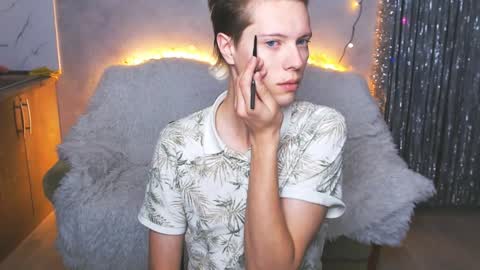 Angel online show from January 26, 2025, 3:14 pm