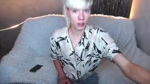 Angel online show from December 15, 2025, 12:53 pm