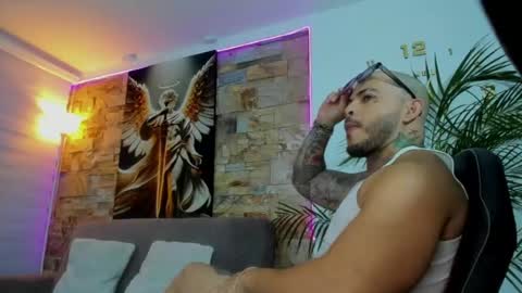 Snapshot of jean_lopez chatting on July 16, 2026, 7:03 am Jean axelcrow Modelo Independiente online show from July 16, 2026, 7:03 am