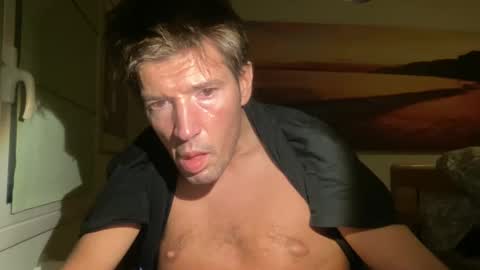 jeanslov online show from January 21, 2025, 6:55 pm