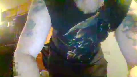 jearnold44 online show from February 22, 2025, 5:23 am