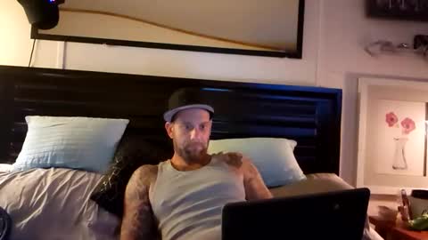 Doingitright online show from November 28, 2025, 2:03 am