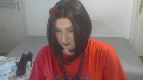 Snapshot of jellena87 chatting on June 21, 2026, 5:15 pm Jellena online show from June 21, 2026, 5:15 pm