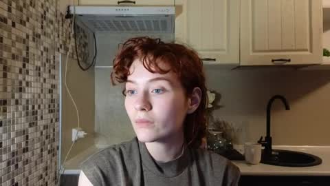 Snapshot of jelly_cherry chatting on April 23, 2026, 9:06 pm Emily online show from April 23, 2026, 9:06 pm
