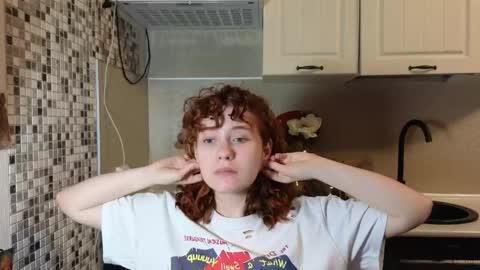Snapshot of jelly_cherry chatting on May 3, 2026, 8:15 pm Emily online show from May 3, 2026, 8:15 pm