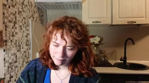 Snapshot of jelly_cherry chatting on May 8, 2026, 10:37 pm Emily online show from May 8, 2026, 10:37 pm