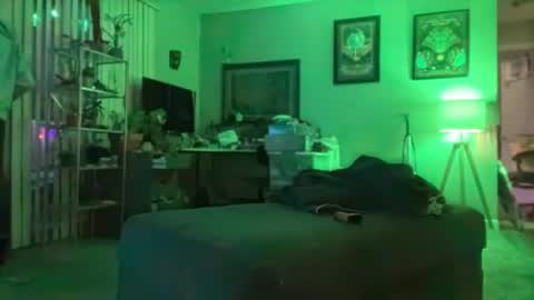 Guy Jones online show from January 9, 2025, 12:25 am