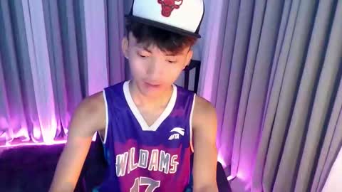 jemart_urnaughtboy online show from May 10, 2026, 10:42 am
