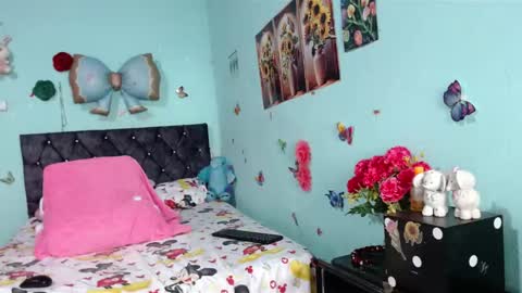 jenifer bigboobs online show from February 2, 2026, 8:29 pm