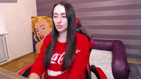 Kira online show from October 24, 2025, 7:49 am