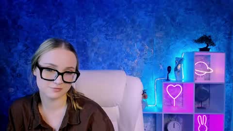 Jenny online show from May 15, 2026, 4:36 pm