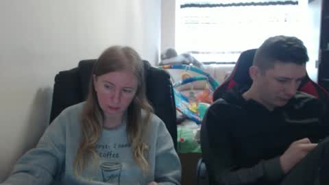 JenisAndPeter online show from October 16, 2025, 7:20 am