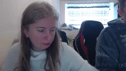 Snapshot of jenisandpeter chatting on March 4, 2026, 7:36 am JenisAndPeter online show from March 4, 2026, 7:36 am