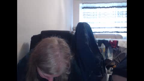 Snapshot of jenisandpeter chatting on March 17, 2026, 6:06 am JenisAndPeter online show from March 17, 2026, 6:06 am