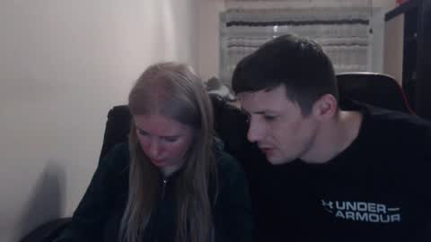 Snapshot of jenisandpeter chatting on March 22, 2026, 6:33 pm JenisAndPeter online show from March 22, 2026, 6:33 pm