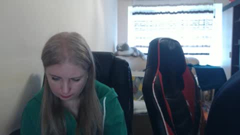 Snapshot of jenisandpeter chatting on March 24, 2026, 7:02 am JenisAndPeter online show from March 24, 2026, 7:02 am