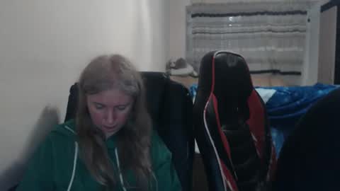 Snapshot of jenisandpeter chatting on March 26, 2026, 7:30 pm JenisAndPeter online show from March 26, 2026, 7:30 pm