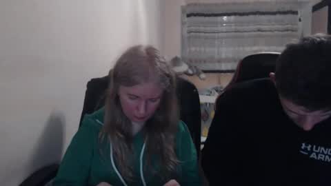 Snapshot of jenisandpeter chatting on March 27, 2026, 8:30 pm JenisAndPeter online show from March 27, 2026, 8:30 pm