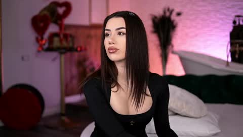 jenna_day online show from April 4, 2026, 6:44 am