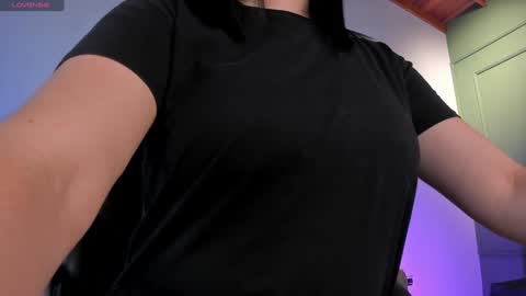 Snapshot of jennaolson chatting on February 5, 2025, 6:37 pm Jenna Olson online show from February 5, 2025, 6:37 pm