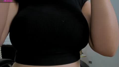 Snapshot of jennaolson chatting on February 20, 2025, 11:42 am Jenna Olson online show from February 20, 2025, 11:42 am