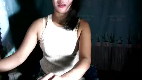 jenndee online show from October 19, 2025, 10:38 am