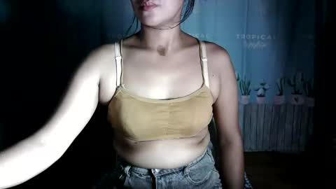 jenndee online show from October 20, 2025, 1:22 pm