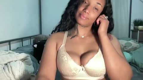 Snapshot of jenni_cash chatting on March 8, 2025, 7:05 am Mistress Jenni online show from March 8, 2025, 7:05 am