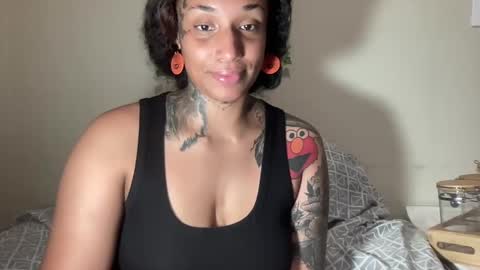 Snapshot of jenni_cash chatting on October 14, 2025, 6:03 am Mistress Jenni online show from October 14, 2025, 6:03 am