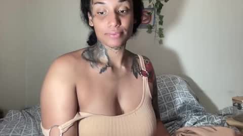 Snapshot of jenni_cash chatting on October 16, 2025, 6:03 am Mistress Jenni online show from October 16, 2025, 6:03 am