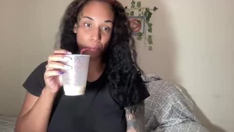 Snapshot of jenni_cash chatting on October 17, 2025, 6:05 am Mistress Jenni online show from October 17, 2025, 6:05 am