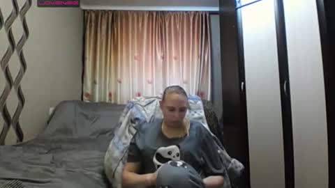 JenniDeep online show from February 6, 2026, 8:29 am