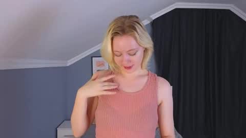 jennifer_mathis online show from October 2, 2025, 3:08 pm