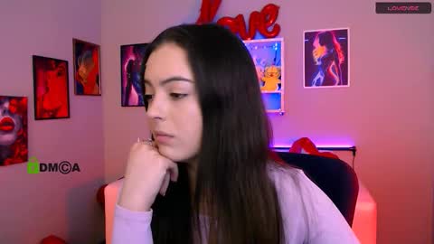 jennifer_sheil online show from March 3, 2026, 10:21 am