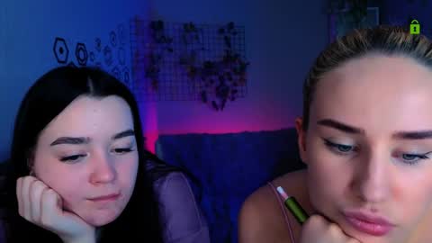 jennifer_sheil online show from April 19, 2026, 12:22 am