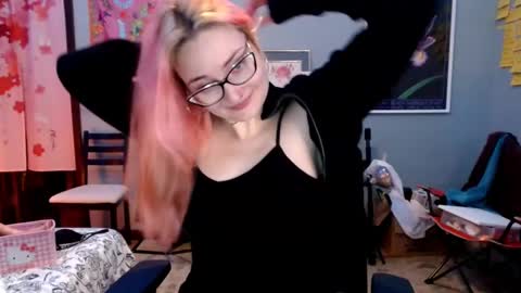 Snapshot of jennifergwen chatting on February 19, 2025, 1:29 am Jennifer Gwen online show from February 19, 2025, 1:29 am