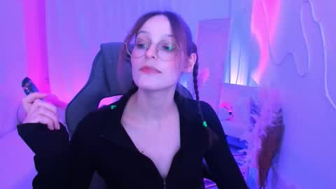 jenniferkiim online show from February 1, 2026, 10:47 am