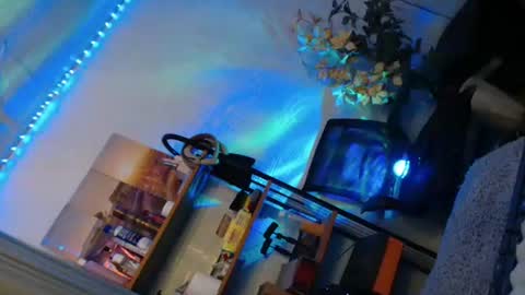 PRETTY JENNY online show from April 7, 2026, 9:15 pm