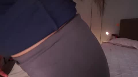 Snapshot of jenny__lii chatting on May 17, 2026, 12:01 pm call me Jenny online show from May 17, 2026, 12:01 pm