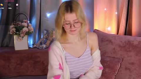 jenny_bunny_ online show from February 17, 2025, 1:36 am