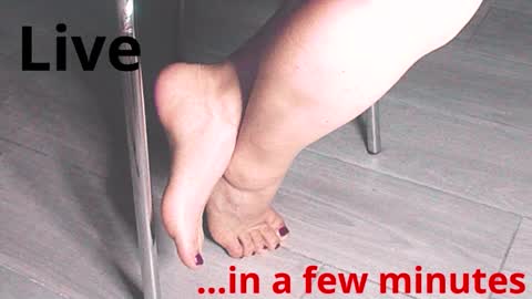 Snapshot of jenny_fighterfeet chatting on February 2, 2025, 11:19 am Jenny online show from February 2, 2025, 11:19 am