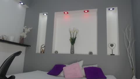 jenny_towers online show from March 12, 2025, 9:12 am