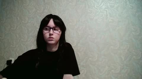 JennyOlset online show from October 29, 2025, 9:22 am