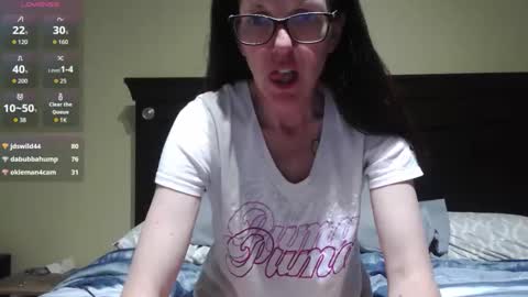 jenroses82 online show from May 15, 2026, 11:01 pm